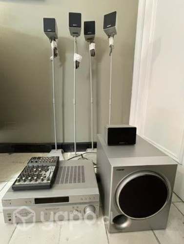 Receiver, subwoofer y 5 parlantes Sony, perfectos!