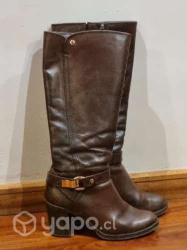 Botas marca Huss puppies