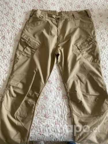 Pantalón táctico tipo PDI