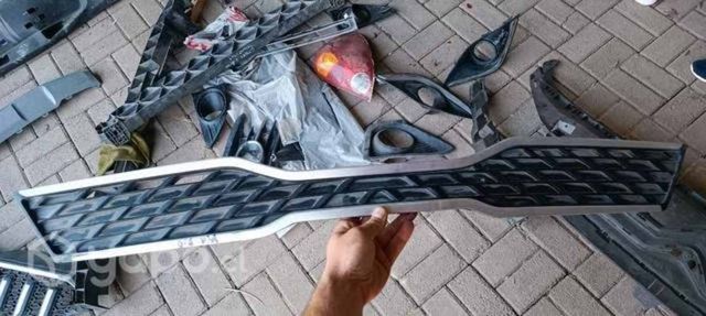 Rejilla Kia rio 2017-2021