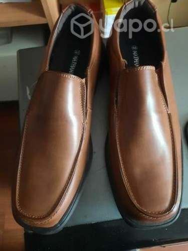 Calzado café. NATHAN ROAD