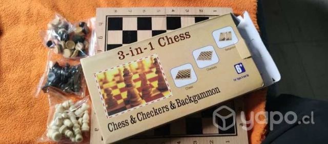 Juego de mesa 3x1 ajedrez, damas y Backgammon