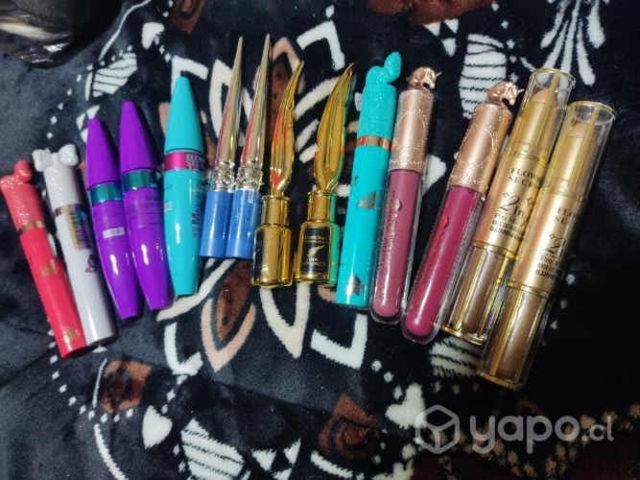 Mercadería surtida para negocio