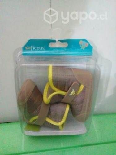 Bota bebé amarillo con café talla 15 16