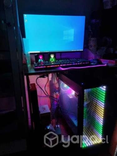 Computador Gamer con todos sus accesorios