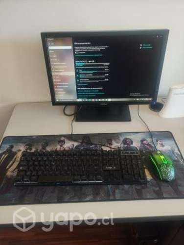 Computadora escritorio Lenovo