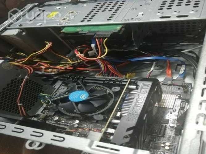Computadora gamer gráfica gtx 1650 (1 año de uso)