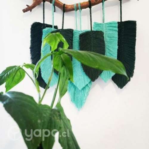 Mural plumas macramé