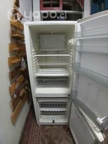 Refrigerador Whirlpool, usado en buen estado