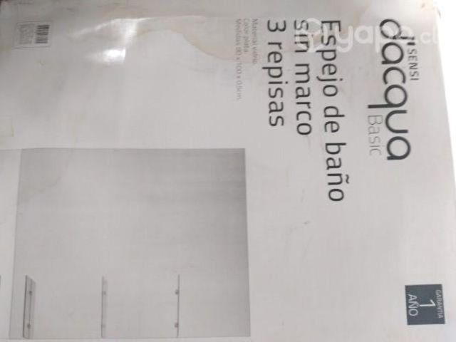 Espejo nuevo, guardado por años