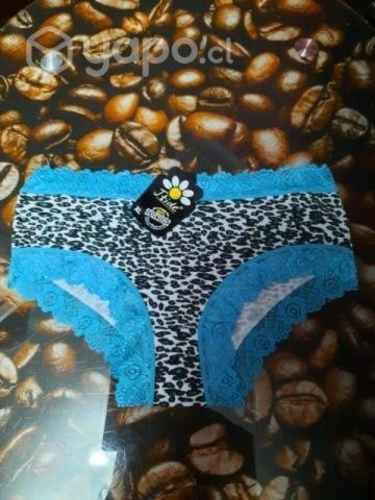 Biquini encaje diferente talla