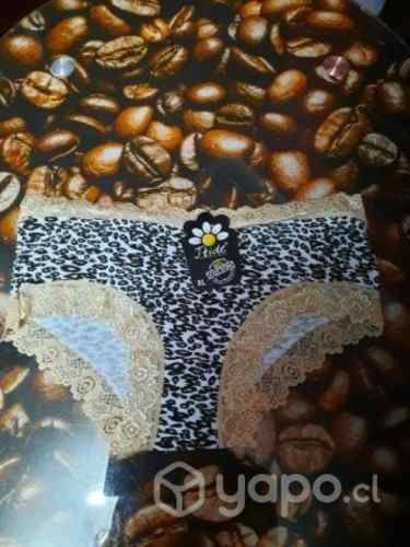 Biquini encaje diferente talla