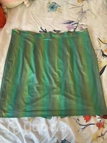 Falda, en talla XL. ( S/etiqueta )