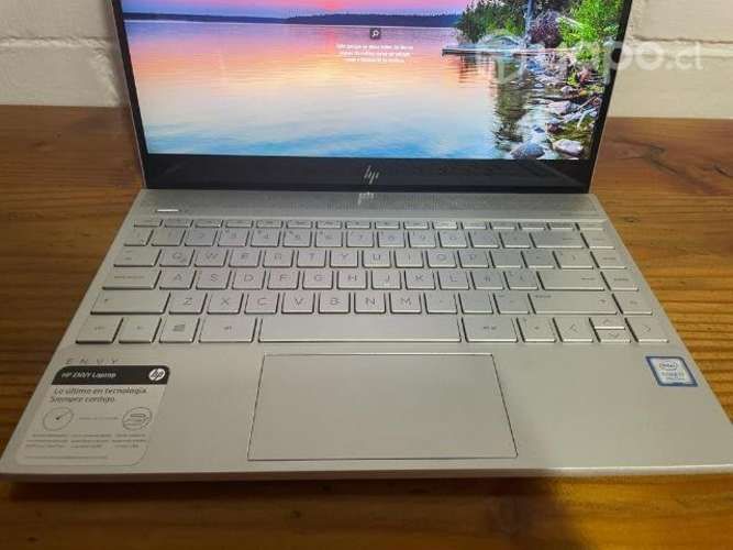 Laptop HP ENVY 13 + cargador original