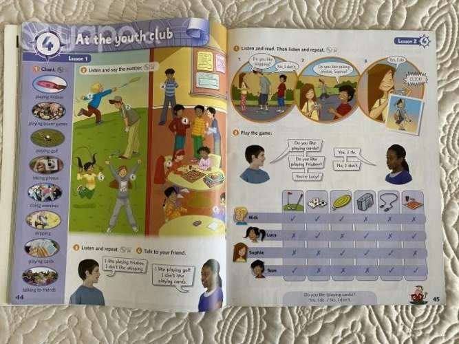 Texto de Inglés Young Explorers 2