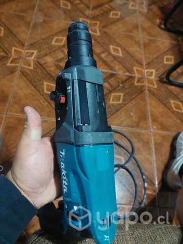 Taladro percutor makita