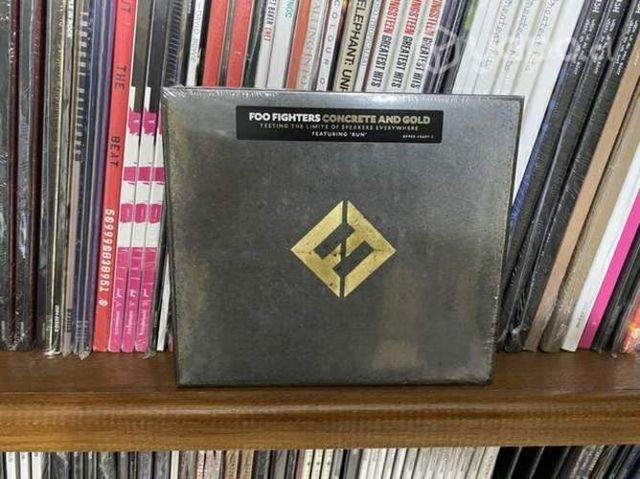 Foo Fighters - Concrete and Gold (CD, Digipack )