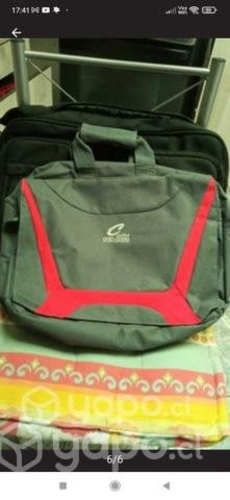 Bolsos de computadora en exelente estado