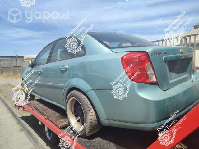 Foco trasero Chevrolet Optra 2006