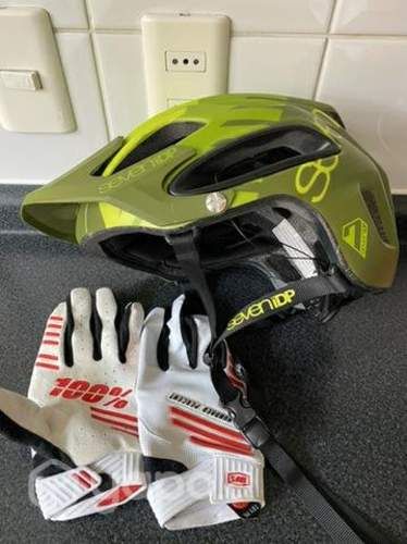 Casco y guantes bicicleta bmx montainbike