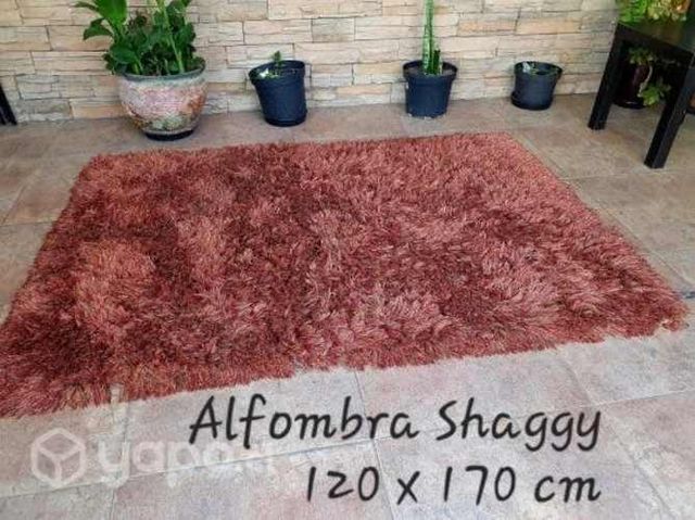 Alfombra shaggy 120x170 usada, excelente estado