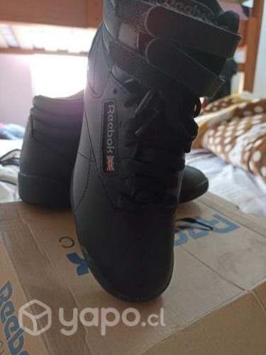 Zapatillas nuevas talla 35