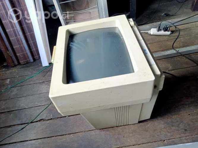 Monitor IBM original funcionando uso o colección