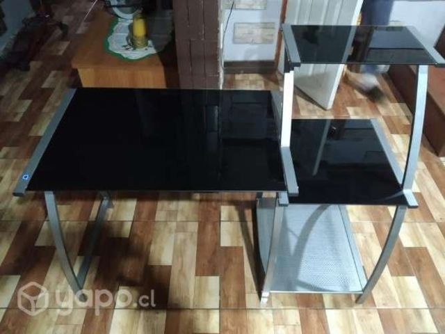 Escritorio metal vidrio