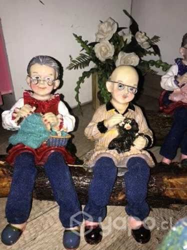 Artesanía pareja de abuelitos