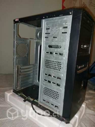 Gabinete PC RedFox con lector disco y Teclado Led