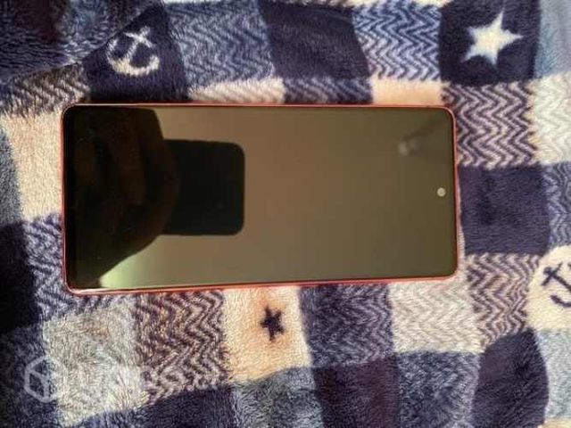 Samsung galaxy s20 Fe color rojo