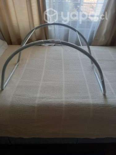 Alza ropa de cama sin uso