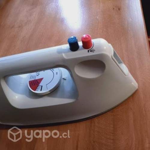 Plancha Rowenta execelente estado. METRO san Alber