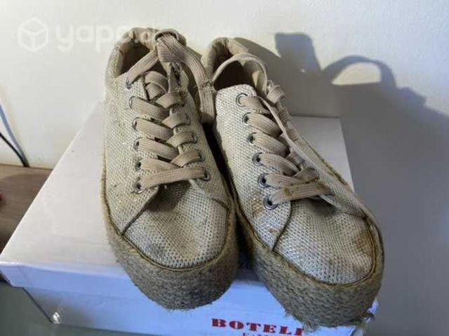 Zapatillas beige talla 36