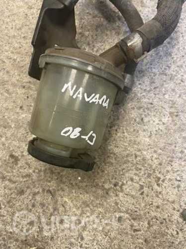 Depósito de líquido hidráulico Nissan navara 2008