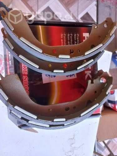 Balatas patines de freno Nissan NV350 tracción 2wd