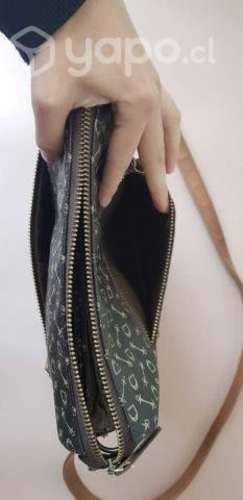 Bolso mediano con tirantes