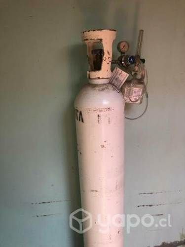 Tanque de oxígeno con medidor conversable