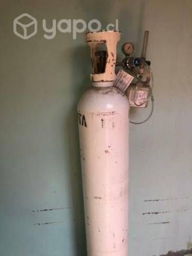 Tanque de oxígeno con medidor conversable