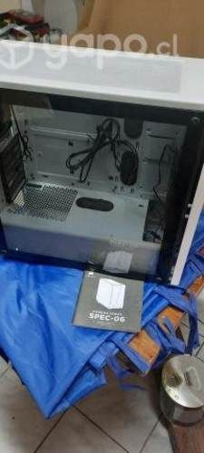 Gabinete disipador y procesador