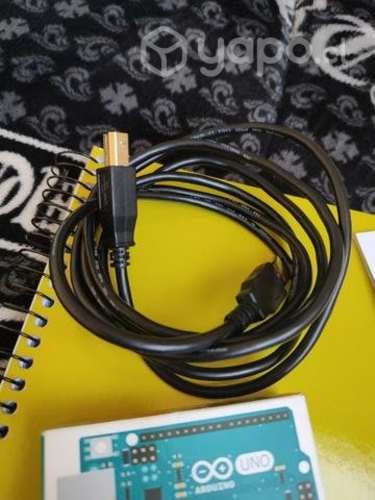 Arduino Uno Original con Carcasa + USB