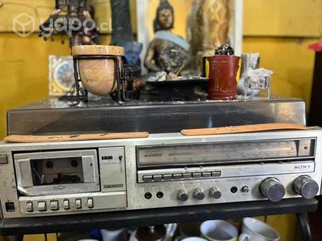 Equipo soni japonés funcionando casetera por rapar