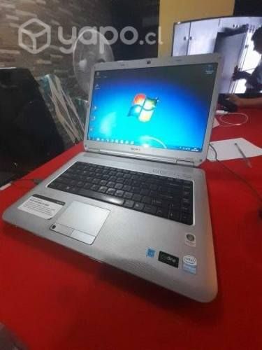 Notebook Sony Vaio con cargador