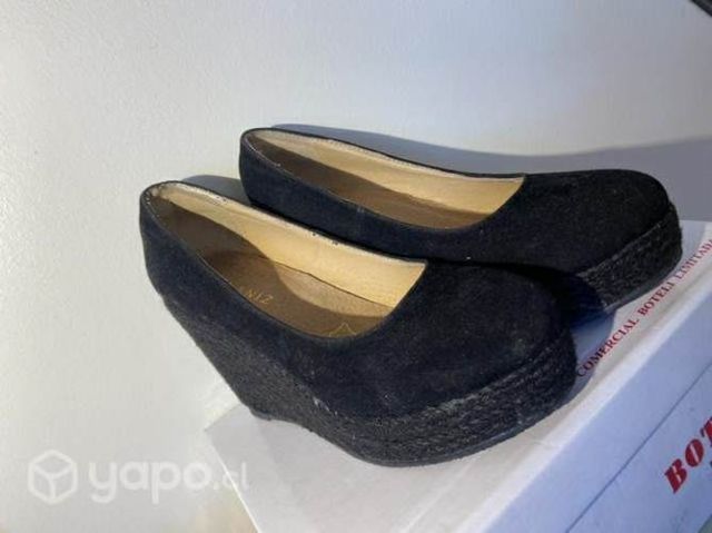 Tacos negros alaniz talla 35