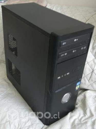 C2Q 9650 / X48 / 8 GB / HD 4850 / 575w