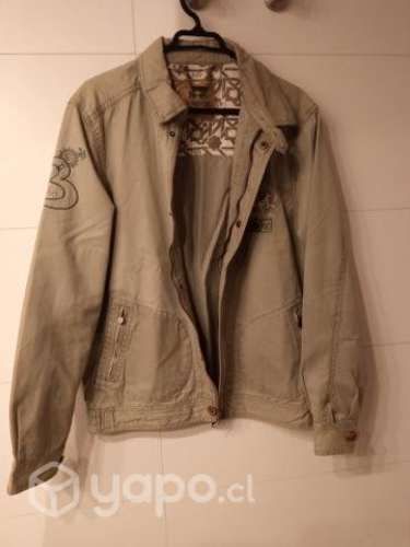 Polerones, polera y chaqueta. BUEN ESTADO