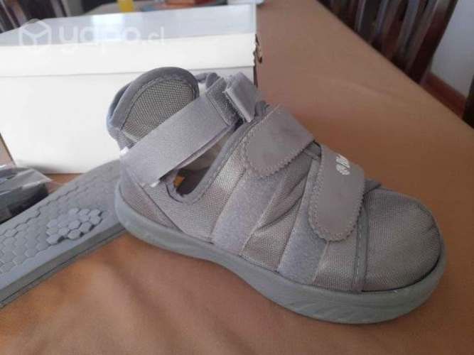 Bota/zapato ortopédica marca Blunding