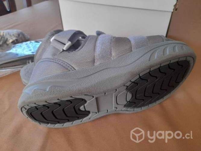 Bota/zapato ortopédica marca Blunding