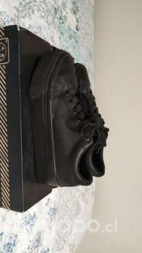 Zapatos de colegio de mujer