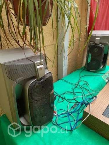 Equipo Sony con tornamesa